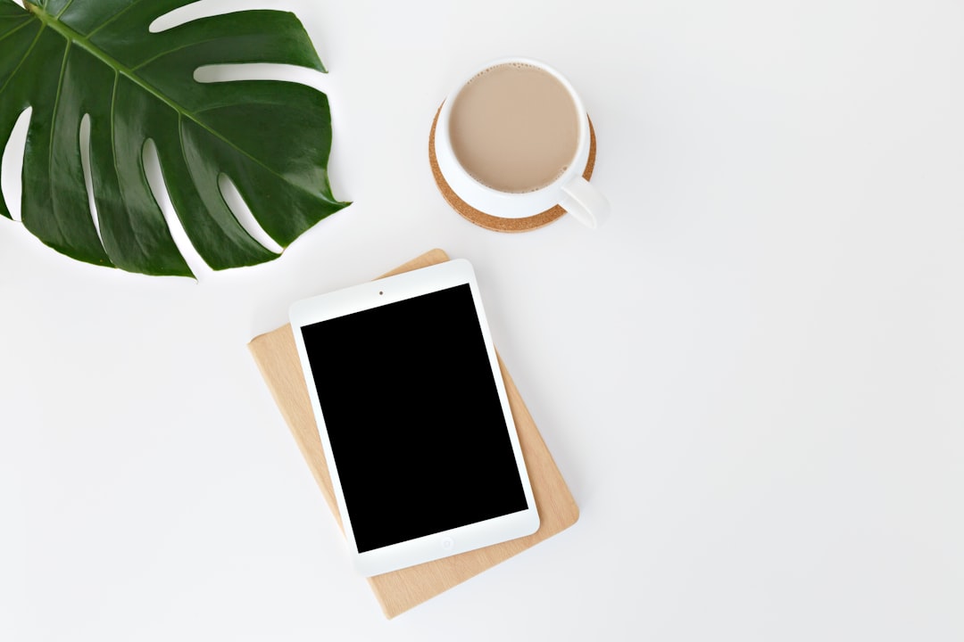 découvrez comment le branding employeur peut transformer votre entreprise en attirant et fidélisant les meilleurs talents. apprenez les stratégies clés pour bâtir une image de marque forte et positive qui reflète vos valeurs et votre culture d'entreprise.